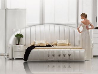 Eastern King Sea Shell White Tufted Leather Platform Bed 